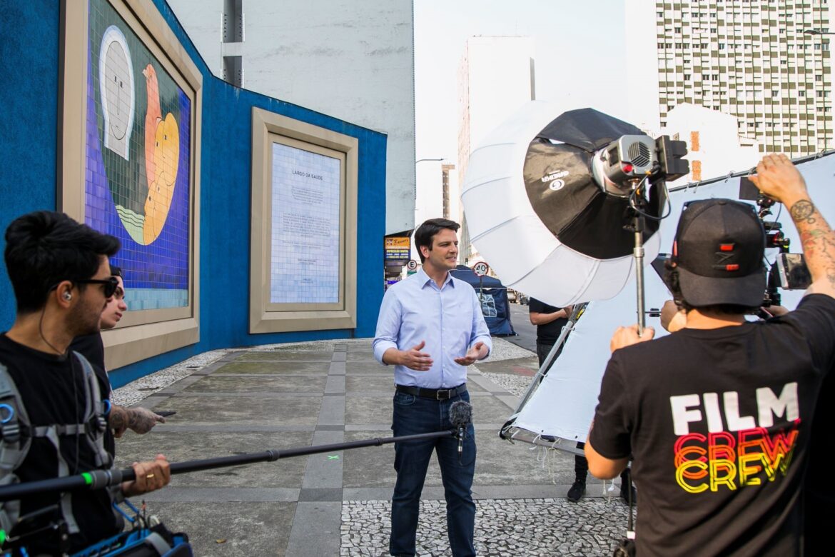 Eduardo Pimentel mostra pela tevê e rádio porque é a garantia de avanço em Curitiba