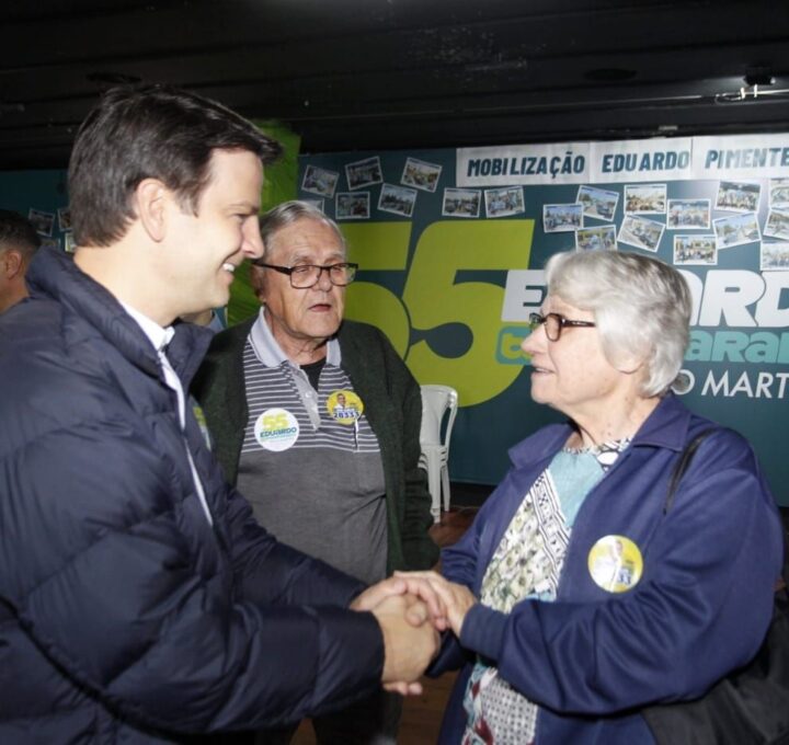 Eduardo se reúne com transportadores escolares de Curitiba e confirma desburocratização e diálogo aberto