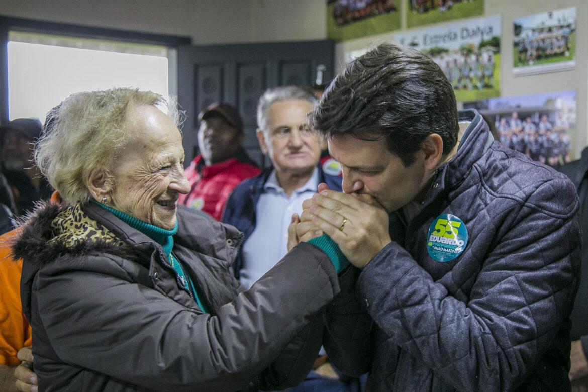 Recebido com entusiasmo no Cajuru, Eduardo lembra que ele e Greca concluíram obras paradas