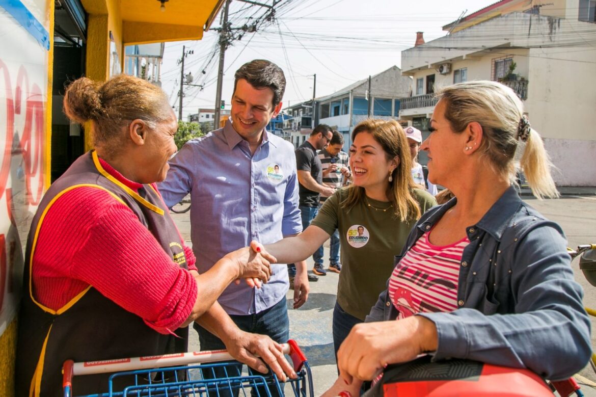 Na Vila Torres, Eduardo anuncia a construção da nova UPA na Matriz e reafirma compromisso com a Curitiba mais igualitária