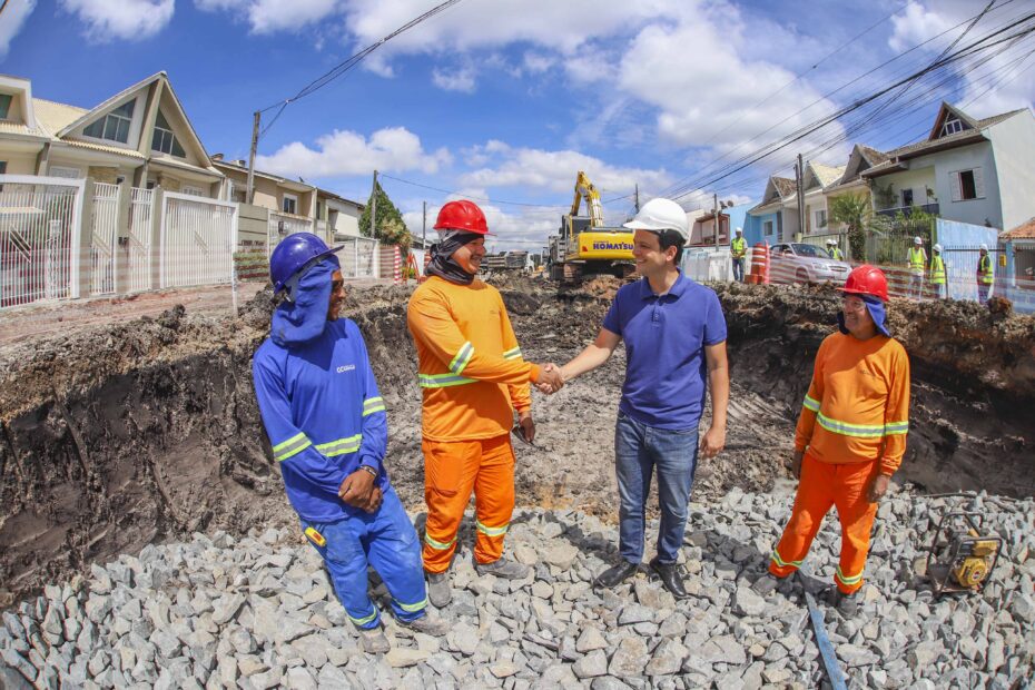 Eduardo vai fazer o maior programa de obras da história de Curitiba 