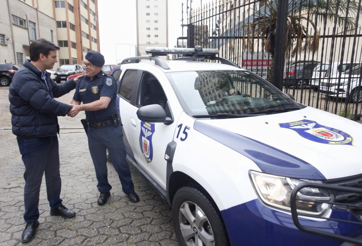 No dia da Guarda Municipal, Eduardo confirma concurso para a categoria