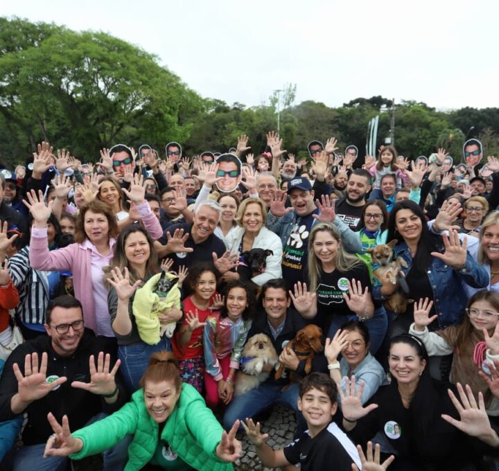 A uma semana da eleição do 2º turno, Eduardo reafirma suas propostas para a causa animal em evento no Parcão