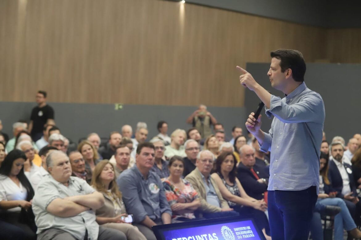 Em sabatina com engenheiros, Eduardo explica como vai recuperar o Centro e as obras previstas para infraestrutura viária